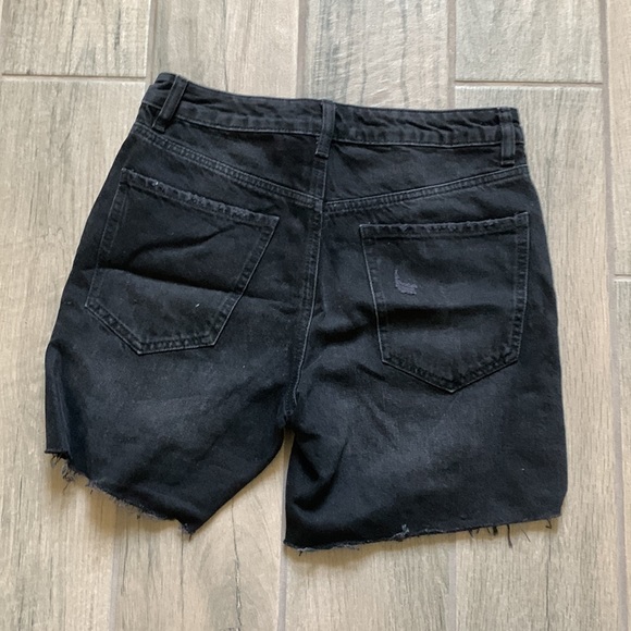 Ethos dynamite Renee black shorts - Picture 5 of 5